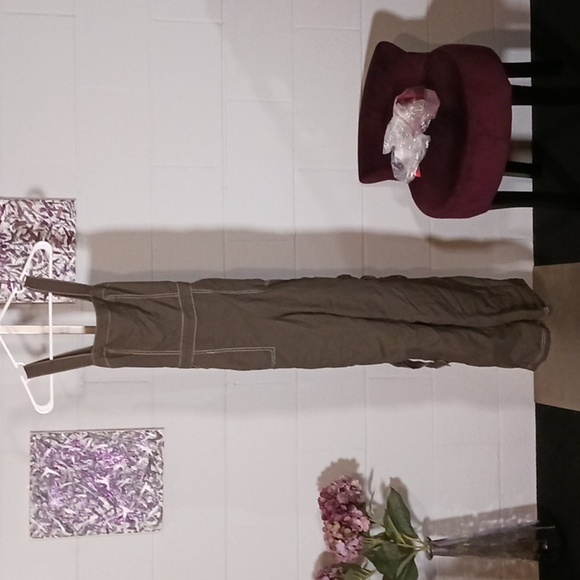 Hollister Pants - Hollister jumpsuit